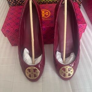 Tory Burch Red Flats Elegant Loafers
